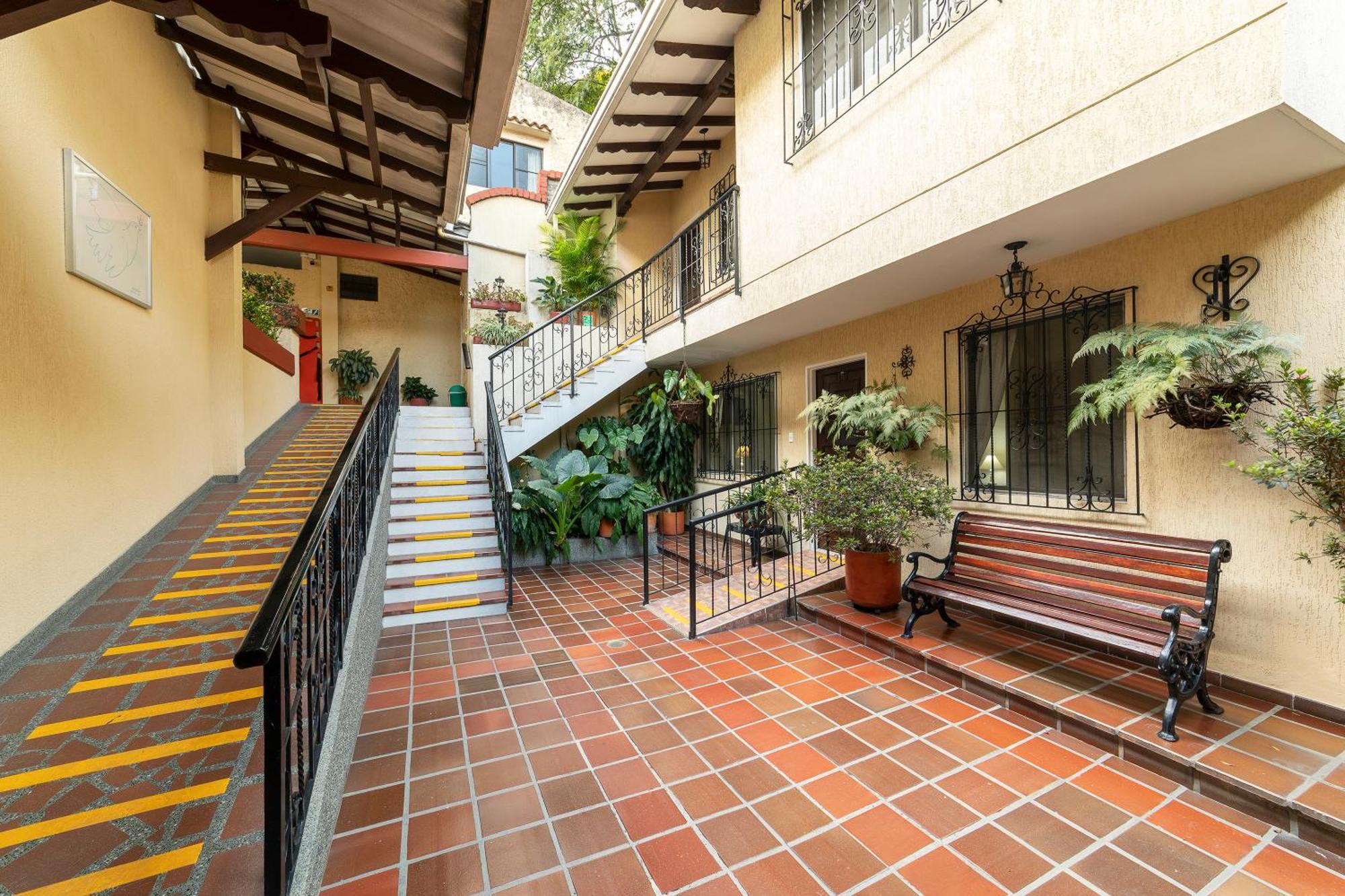 Hotel Stein Colonial Cali Exteriér fotografie